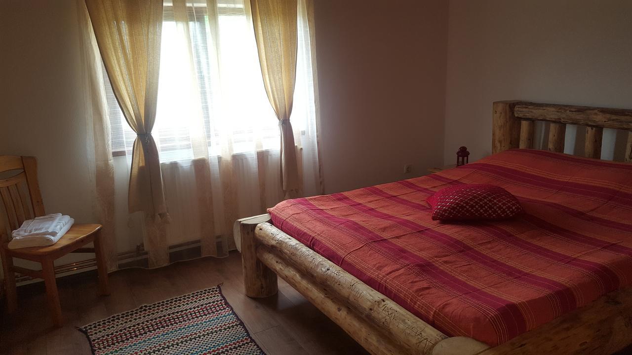 Casa Din Piatra Otel Poiana  Dış mekan fotoğraf
