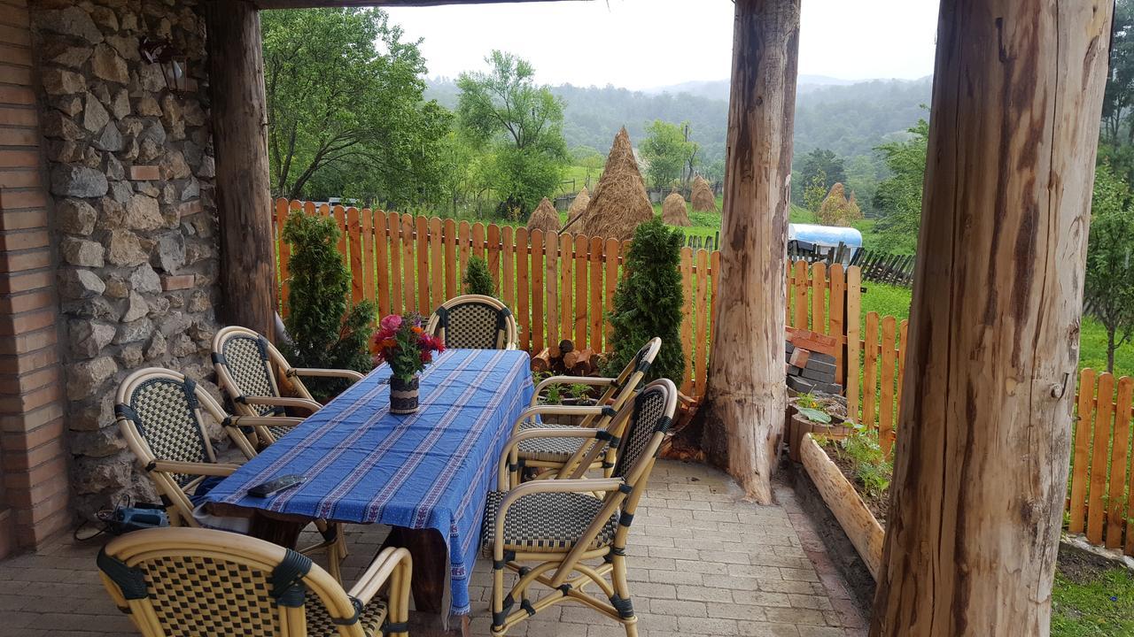 Casa Din Piatra Otel Poiana  Dış mekan fotoğraf