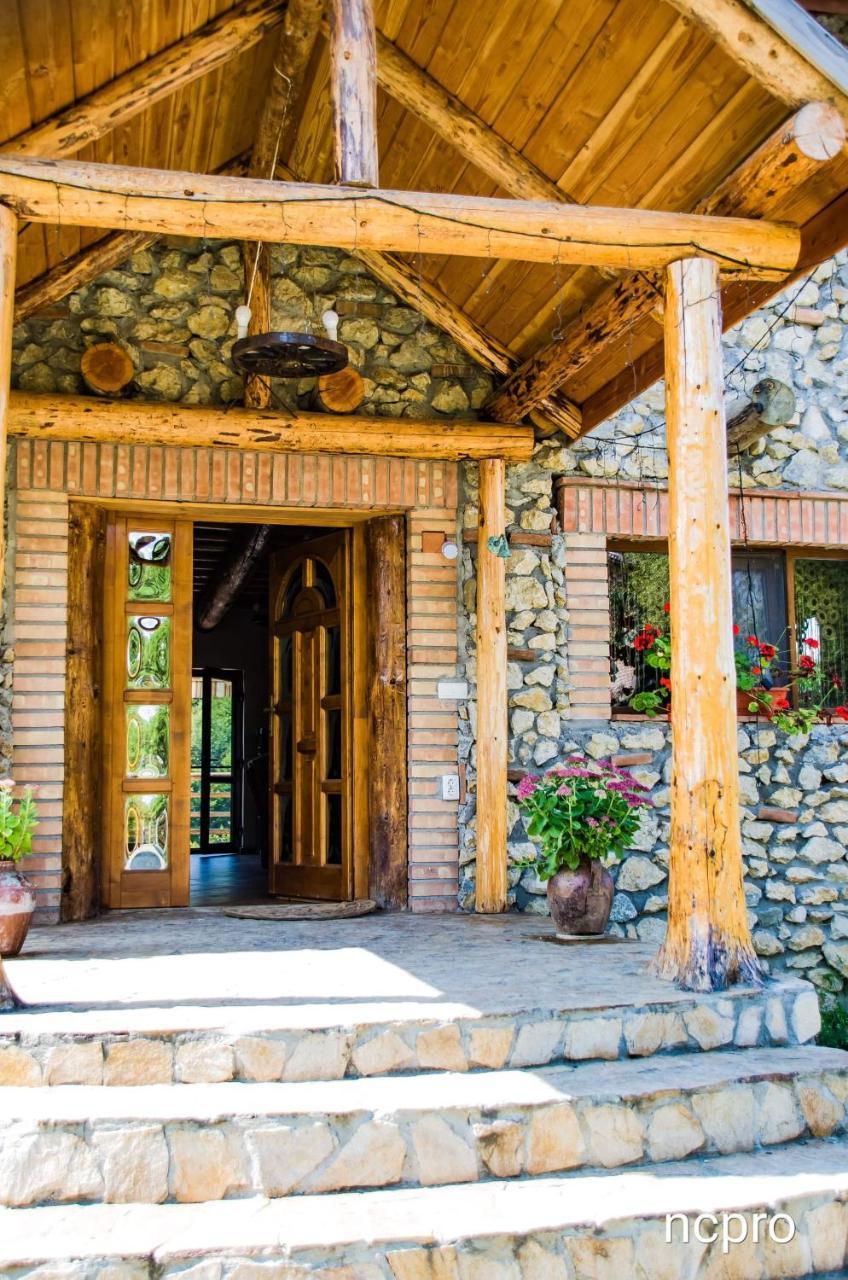 Casa Din Piatra Otel Poiana  Dış mekan fotoğraf